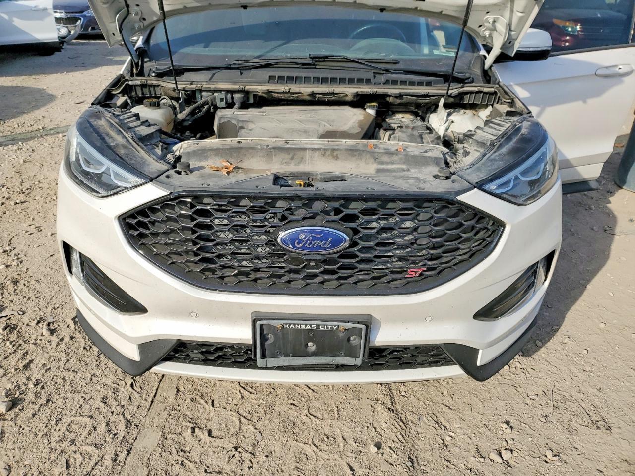2019 Ford Edge st