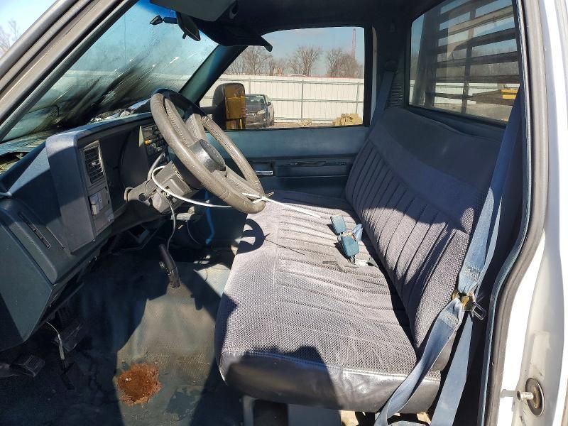 1994 GMC Sierra C2500 Flatbed Truck