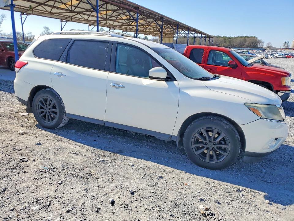 2014 Nissan Pathfinder s