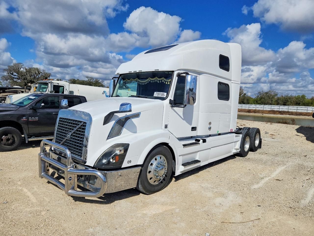 2015 Volvo VN VNL