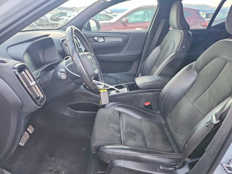 2021 Volvo Xc40 T5 R-design