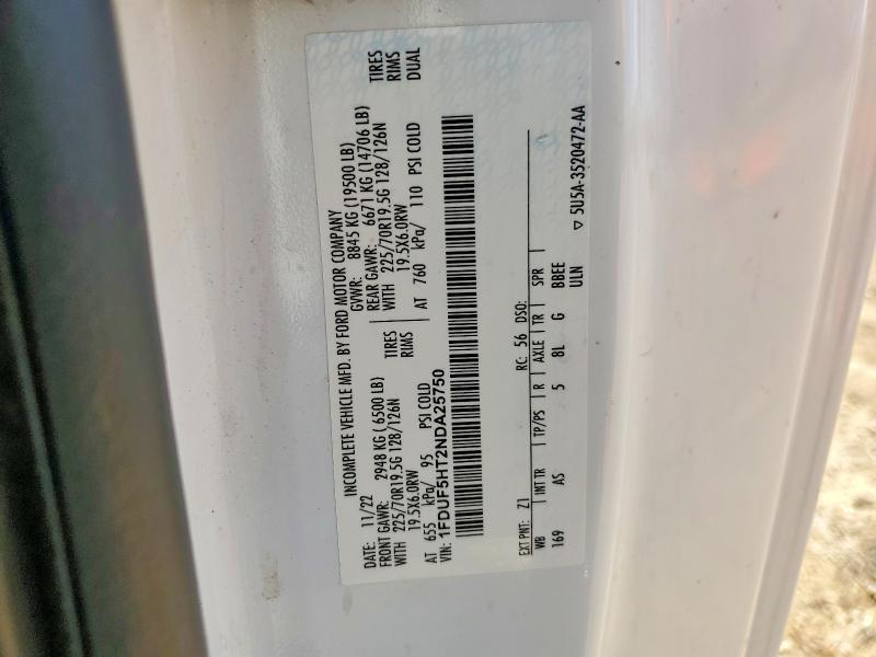 2022 Ford F550 Super Duty Flatbed Truck