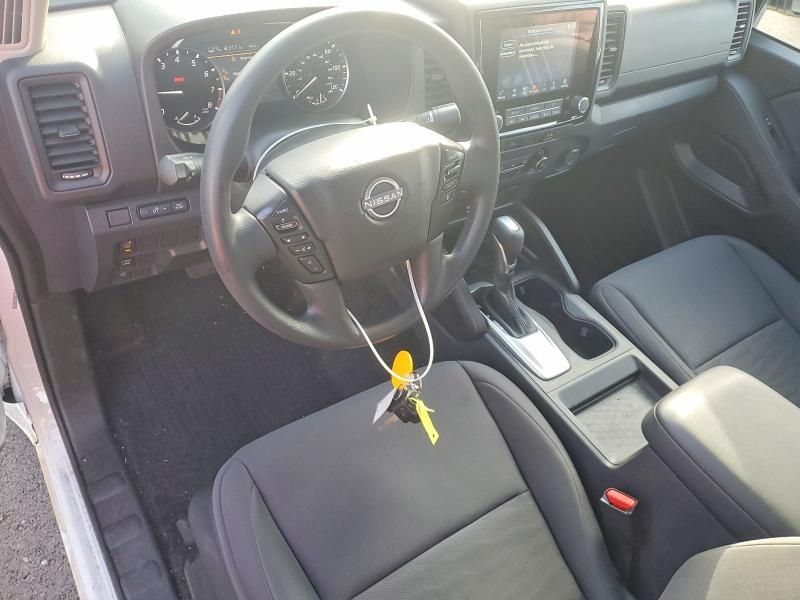 2023 Nissan Frontier s