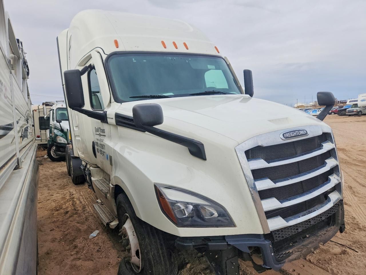 2021 Freightliner Cascadia 126