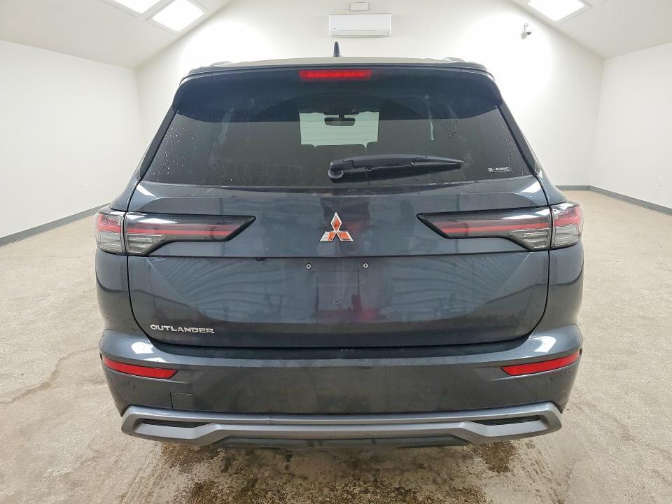 2025 Mitsubishi Outlander sel