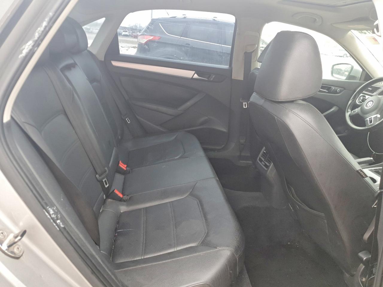 2013 Volkswagen Passat se