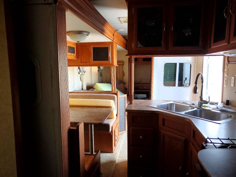 2012 RV 2012 Recreation BY Design Bay Point Camper
