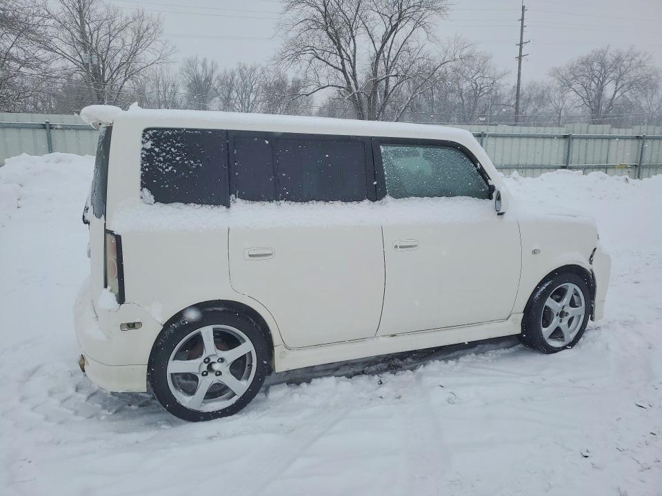 2005 Scion XB