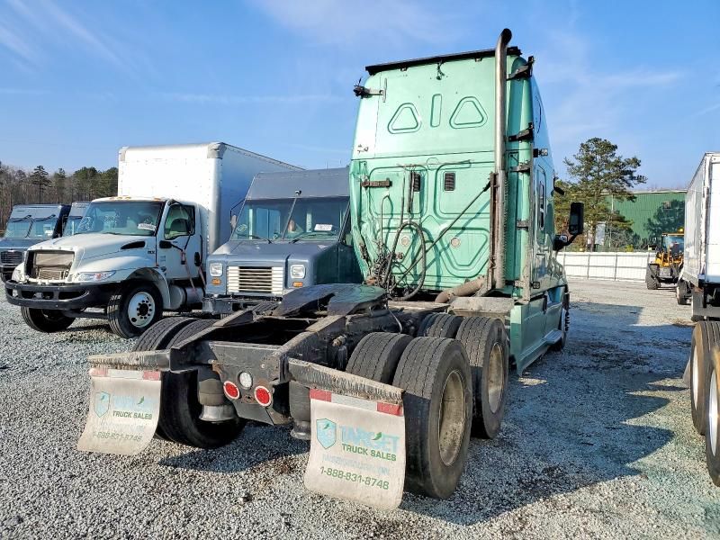 2015 Freightliner Cascadia Semi Truck