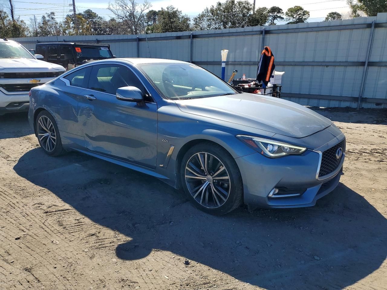 2017 Infiniti Q60 Base