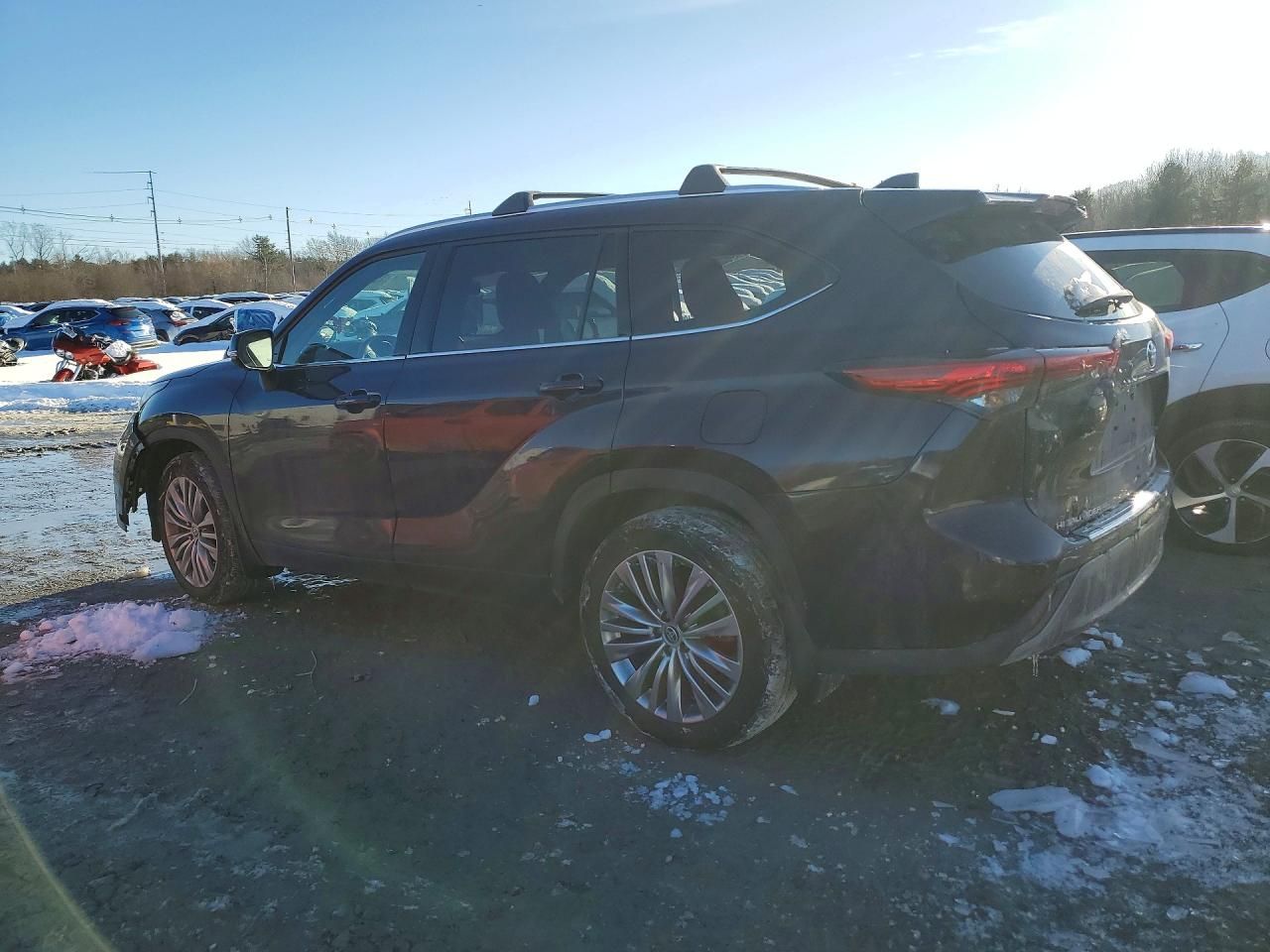 2023 Toyota Highlander l