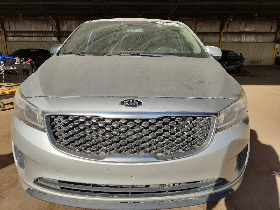 2017 KIA Sedona lx