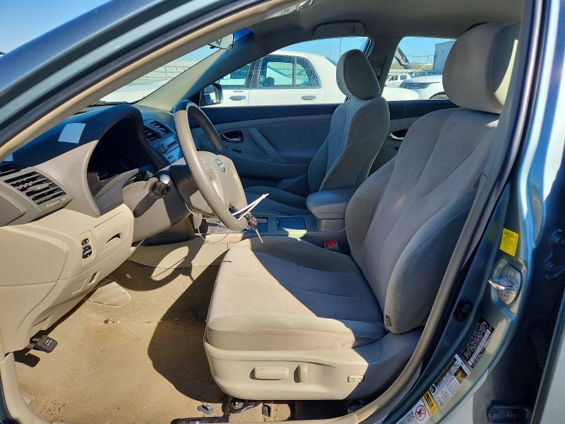 2011 Toyota Camry le