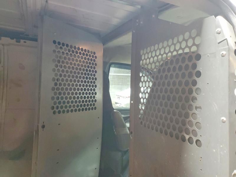 2005 Chevrolet Express G2500 Delivery Van