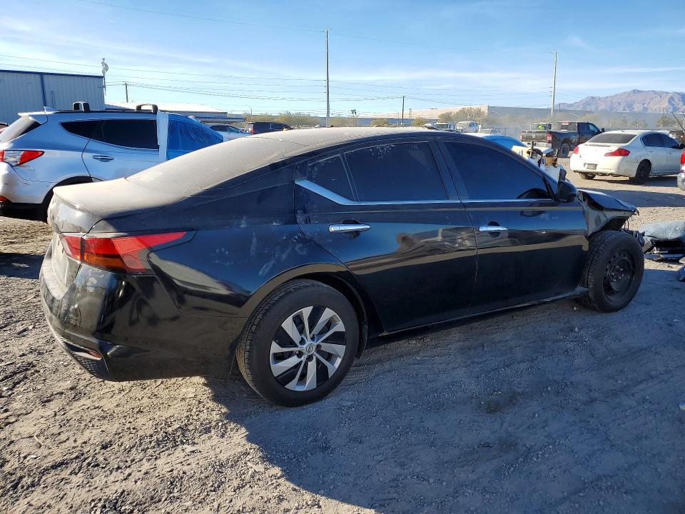 2023 Nissan Altima s