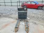 2014 Yale Palletjack