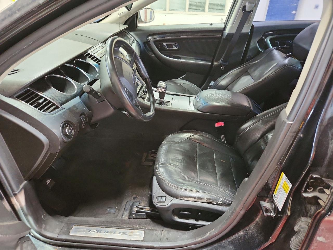 2010 Ford Taurus Limited