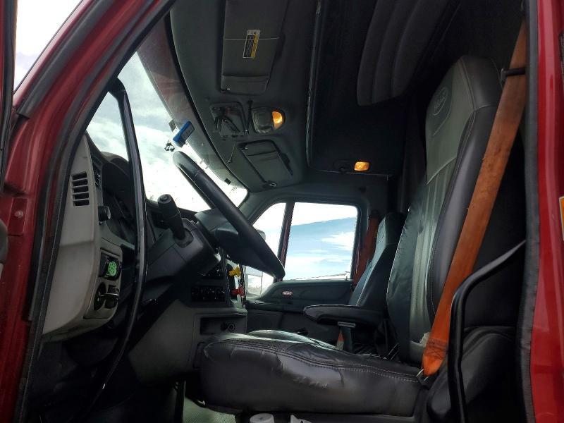 2017 Peterbilt 589 Semi Truck