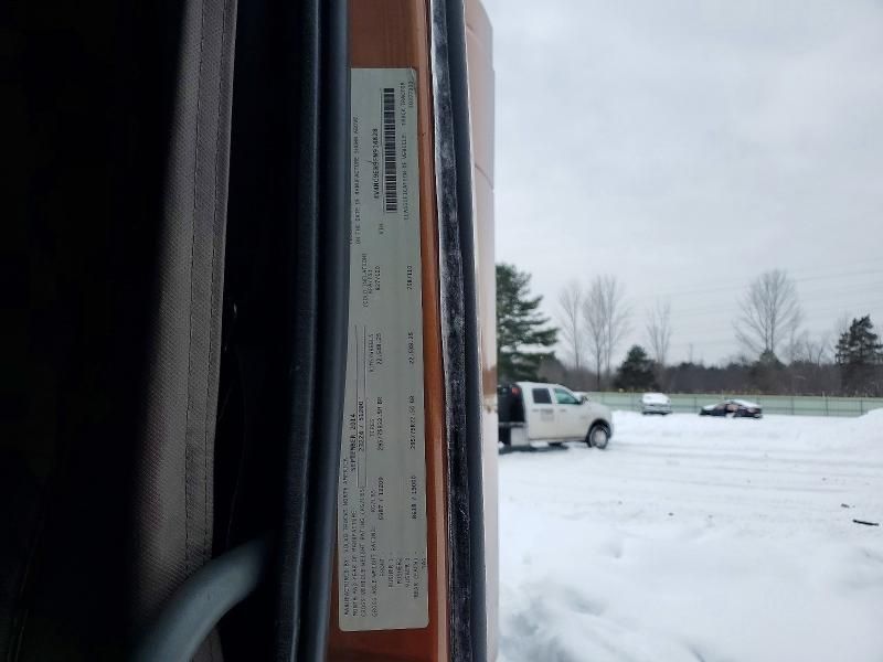 2015 Volvo VNL Semi Truck