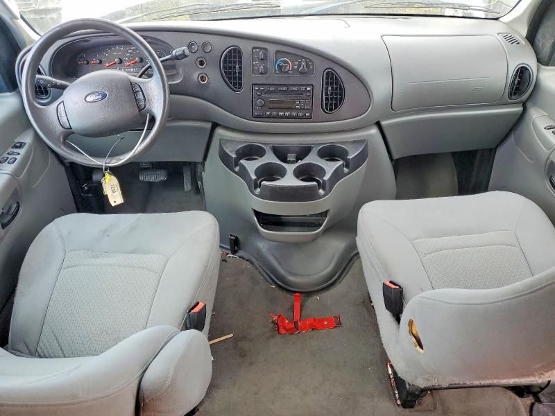 2007 Ford Econoline-box Truck