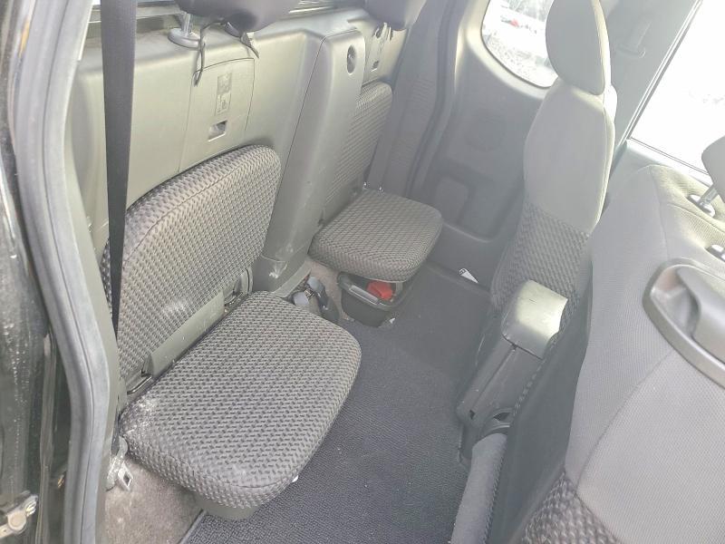 2012 Nissan Frontier sv