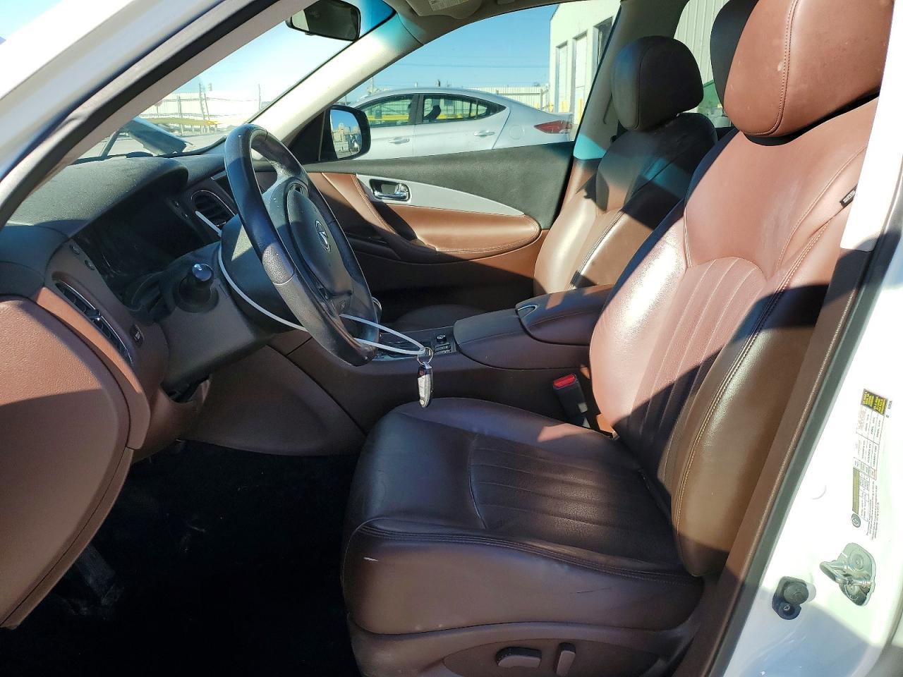 2017 Infinity Qx50 Base