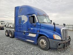 Salvage trucks for sale at Fresno, CA auction: 2018 Freightliner Cascadia 125 Semi Truck
