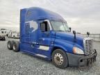 2018 Freightliner Cascadia 125 Semi Truck