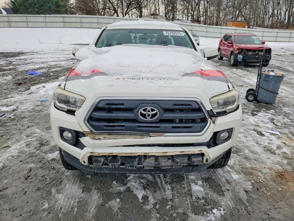 2016 Toyota Tacoma SR5