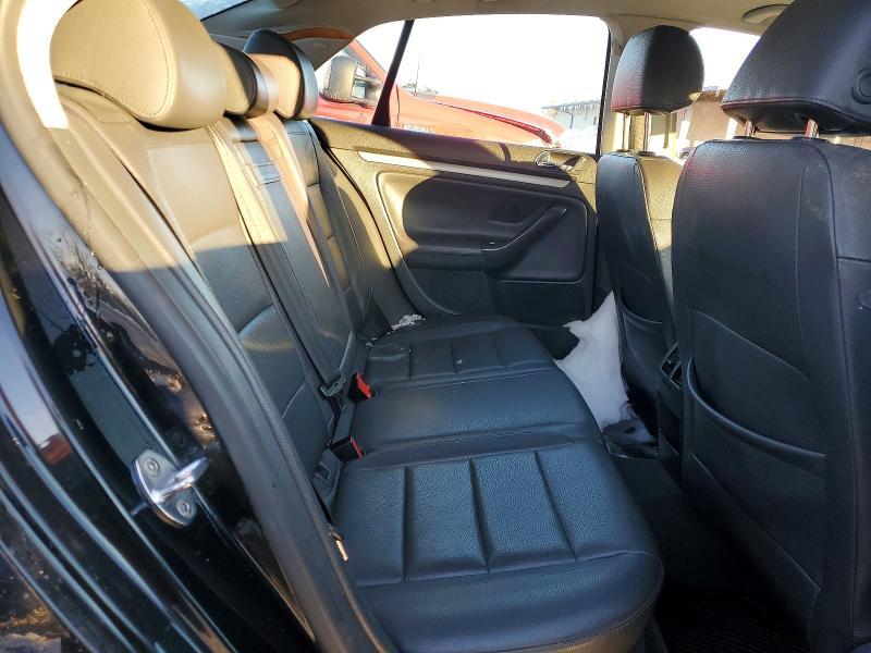 2005 Volkswagen New Jetta 2.5l Option Package 1