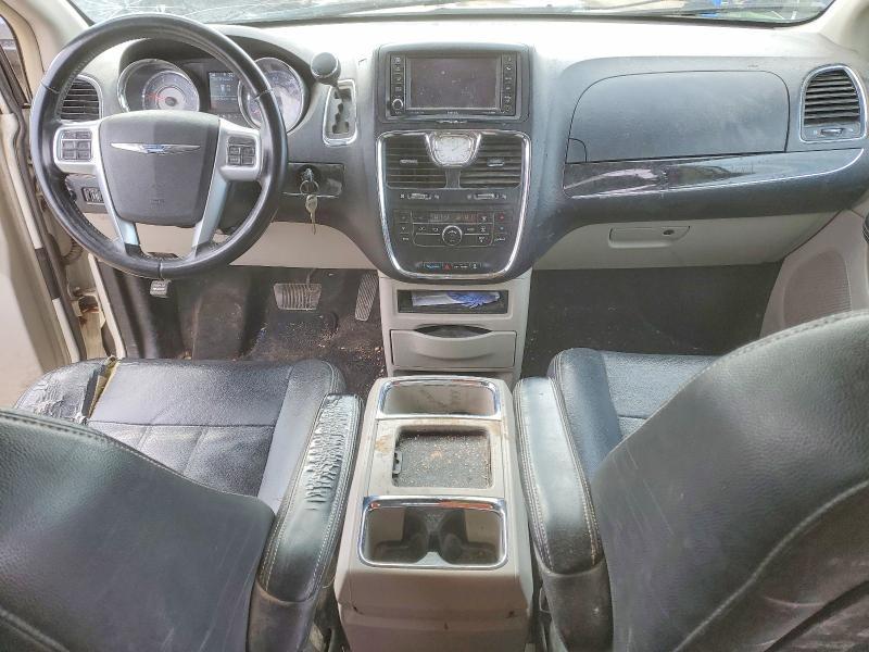 2012 Chrysler Town & Country Touring