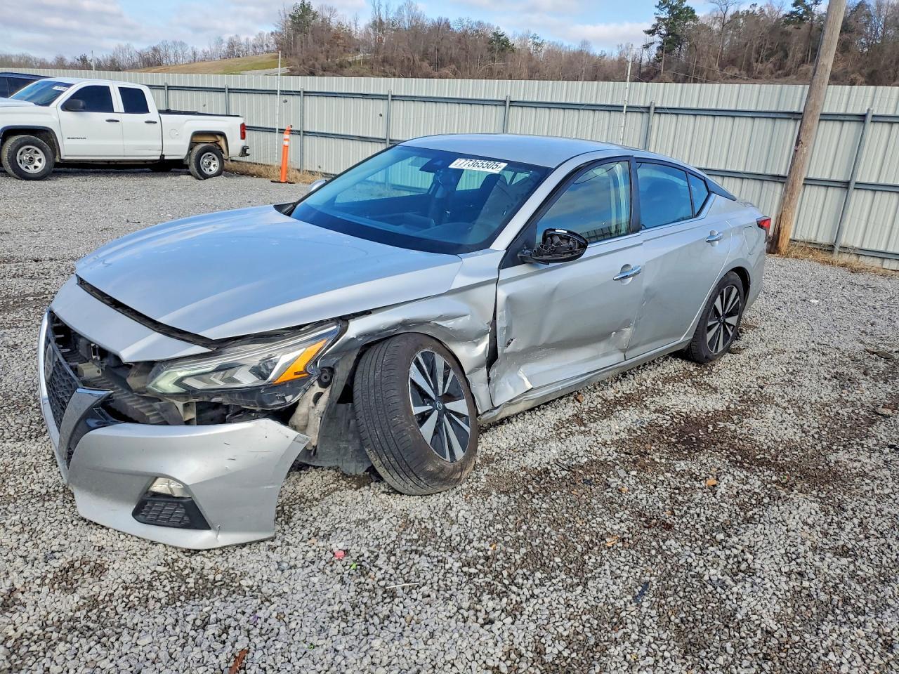 2021 Nissan Altima sv