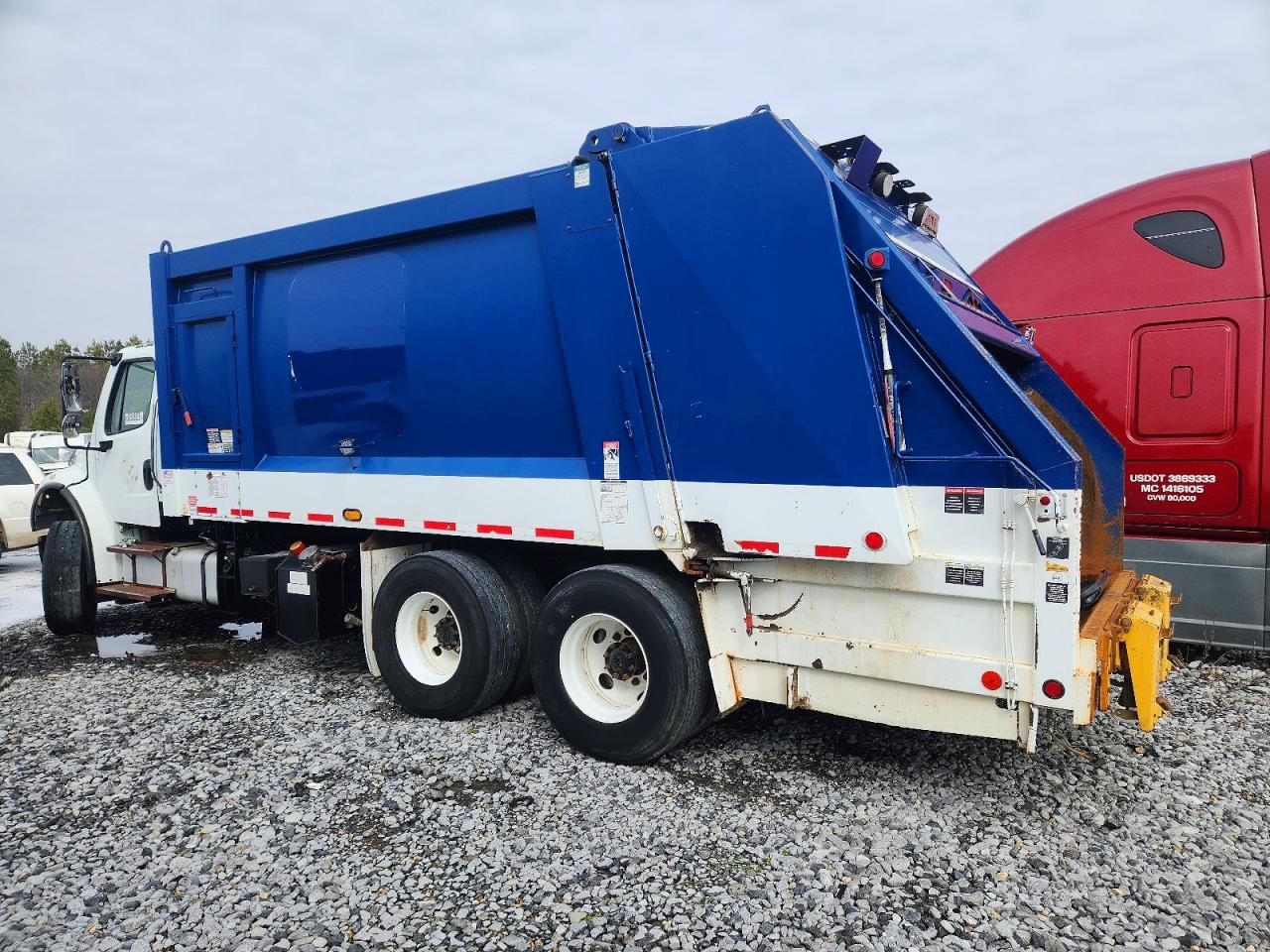 2015 Freightliner Business Class M2 Refuse Truck