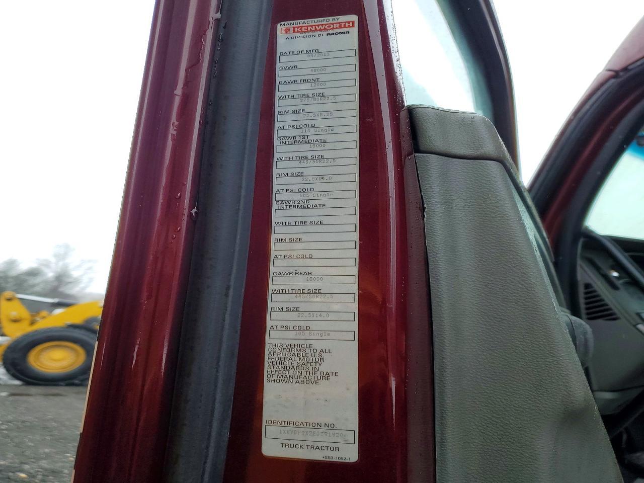 2014 Kenworth T680 Semi Truck