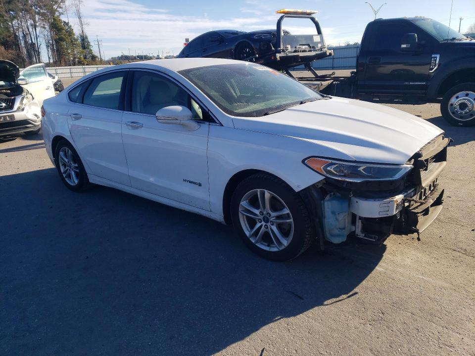 2018 Ford Fusion se Hybrid