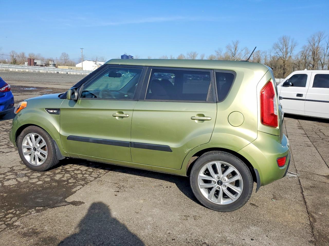 2013 KIA Soul Base