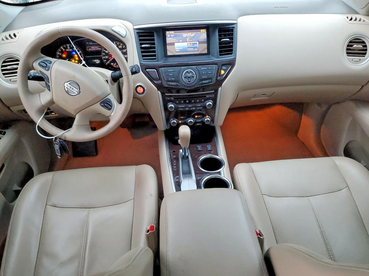 2014 Nissan Pathfinder s