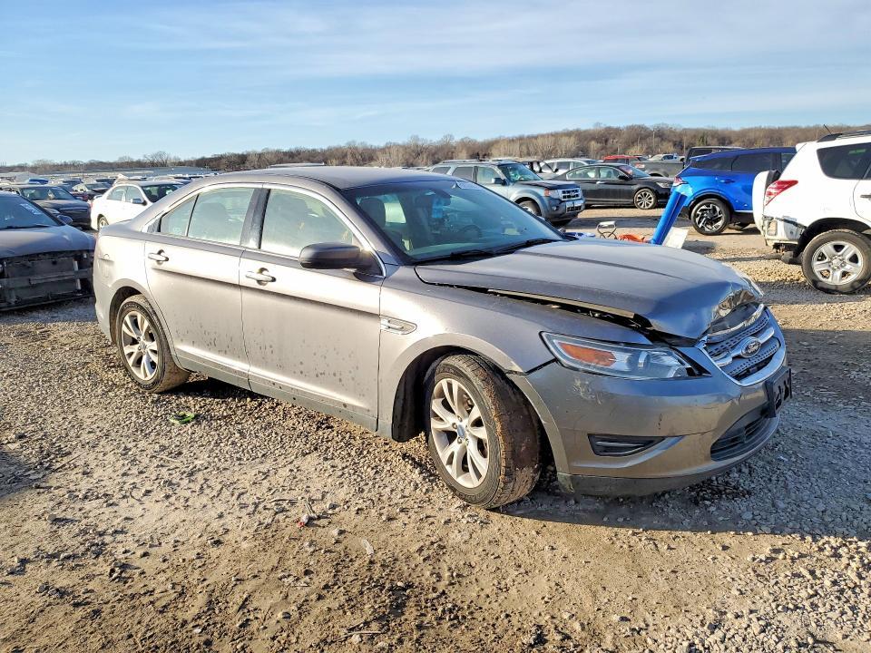 2011 Ford Taurus sel