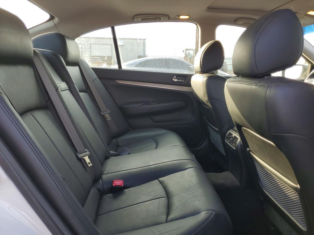 2013 Infinity G37