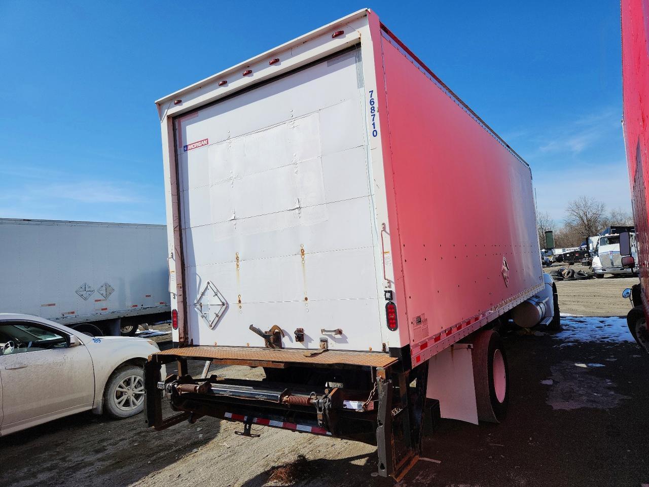 2018 Kenworth T370 BOX Truck