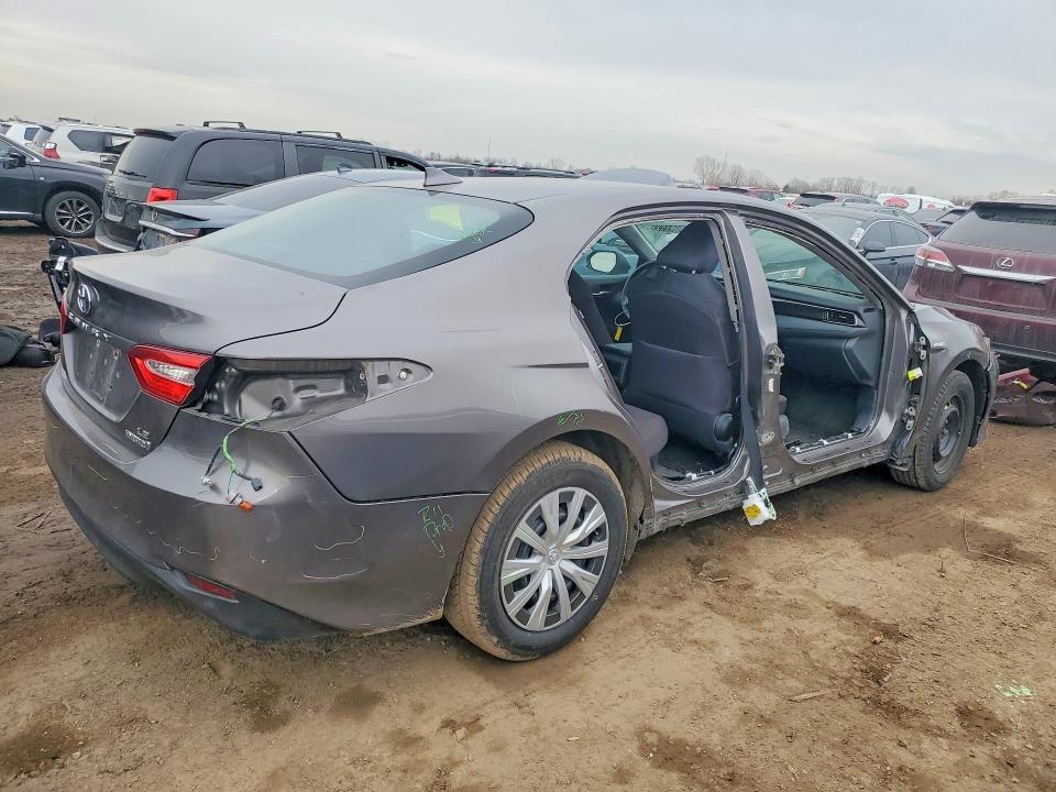 2019 Toyota Camry le