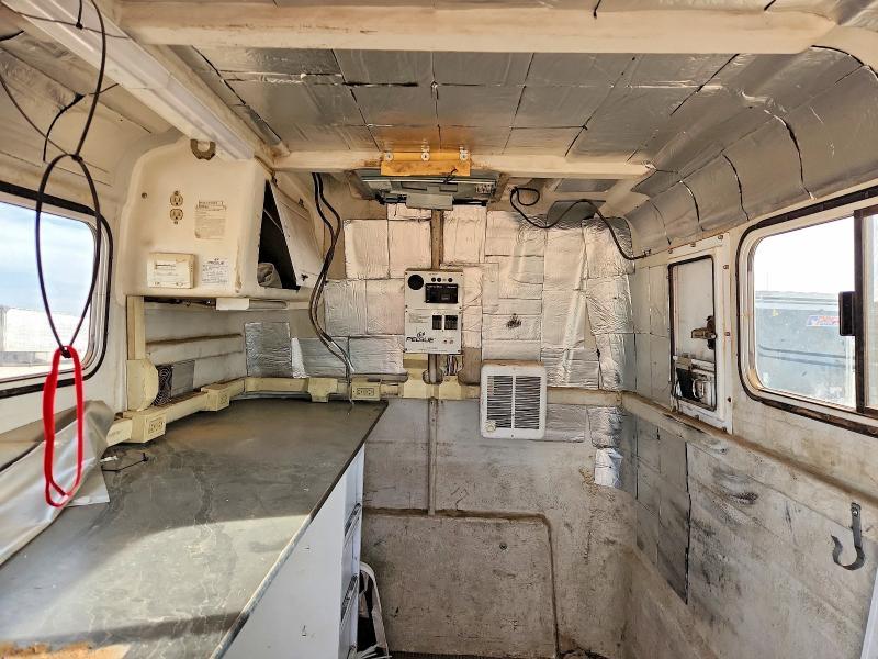 2014 Pelsue 2000 Featherlite Fiber Optic Splicing Trailer