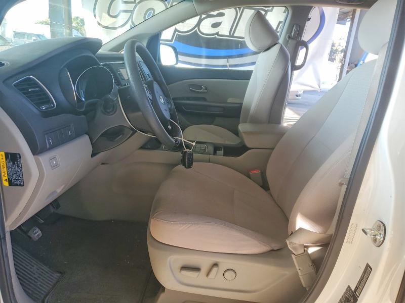 2017 KIA Sedona lx