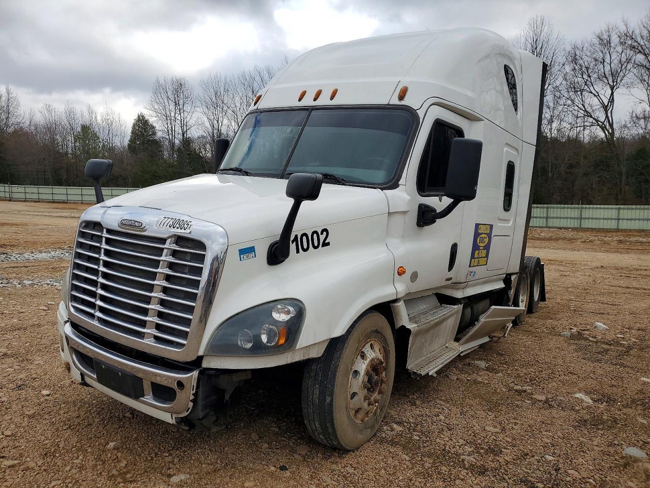 2017 Freigliner 2017 Freightliner Cascadia 125 Semi Truck
