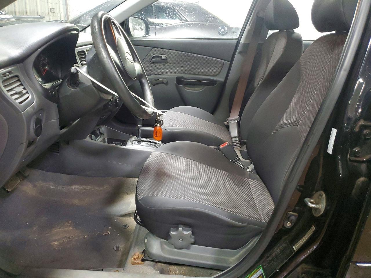 2010 KIA Rio lx