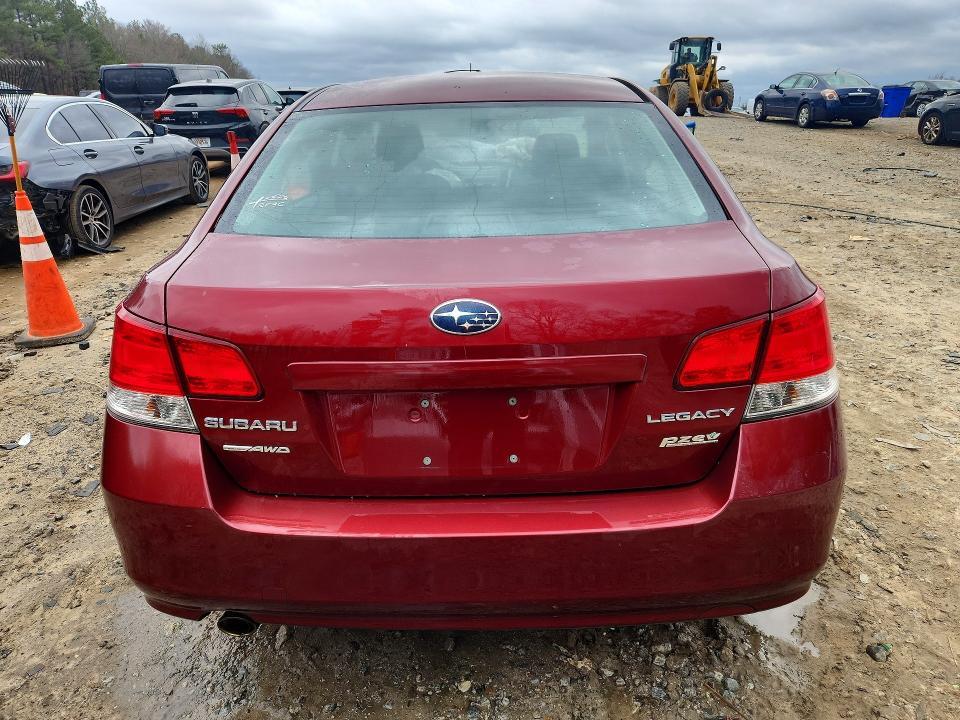 2010 Subaru Legacy 2.5i Premium