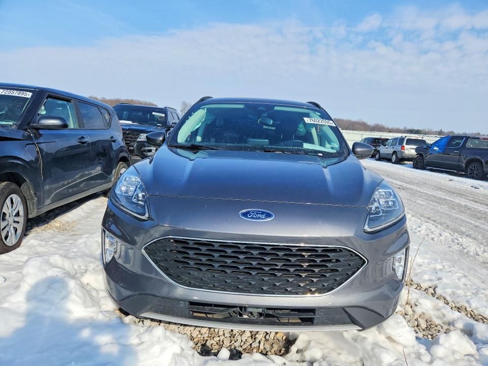 2021 Ford Escape Titanium