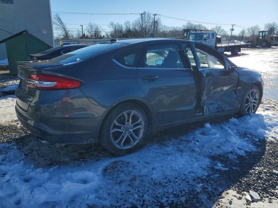 2017 Ford Fusion se
