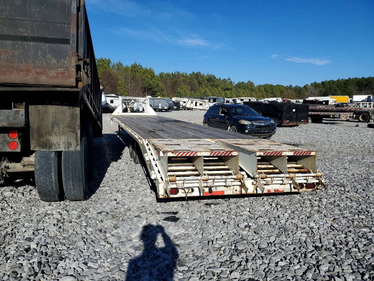 2023 Trailmaxx 40' Goosen-Equipment Trailer