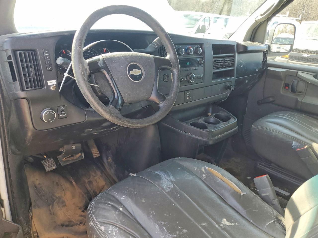 2010 Chevrolet Express 2500 Cargo Delivery Van